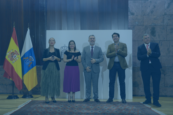 Torres anuncia en la firma del convenio del litoral de Valleseco que las obras se iniciarán antes de final de año